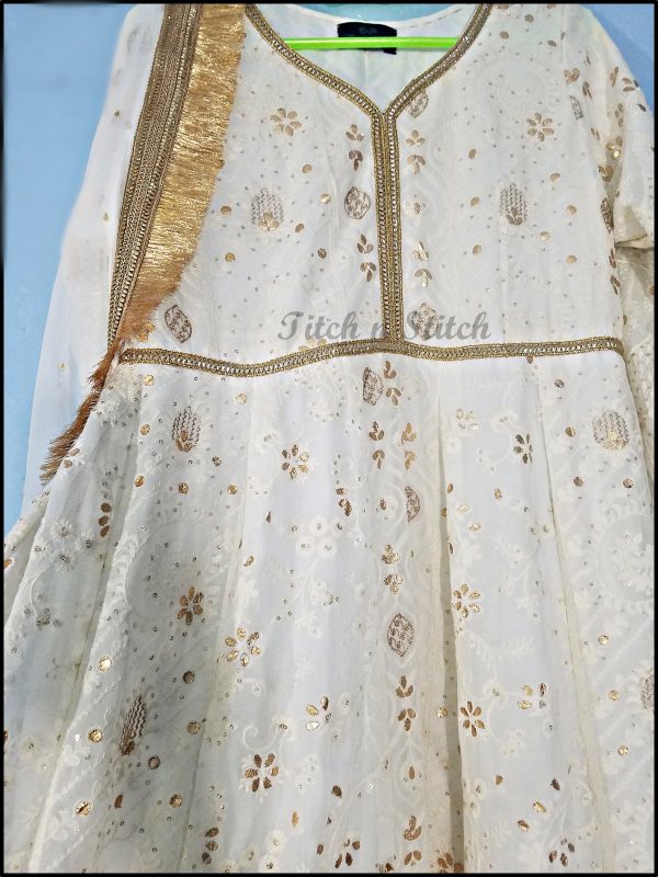 Off-White Chicken Kari Gown TNSPR39 - Image 2